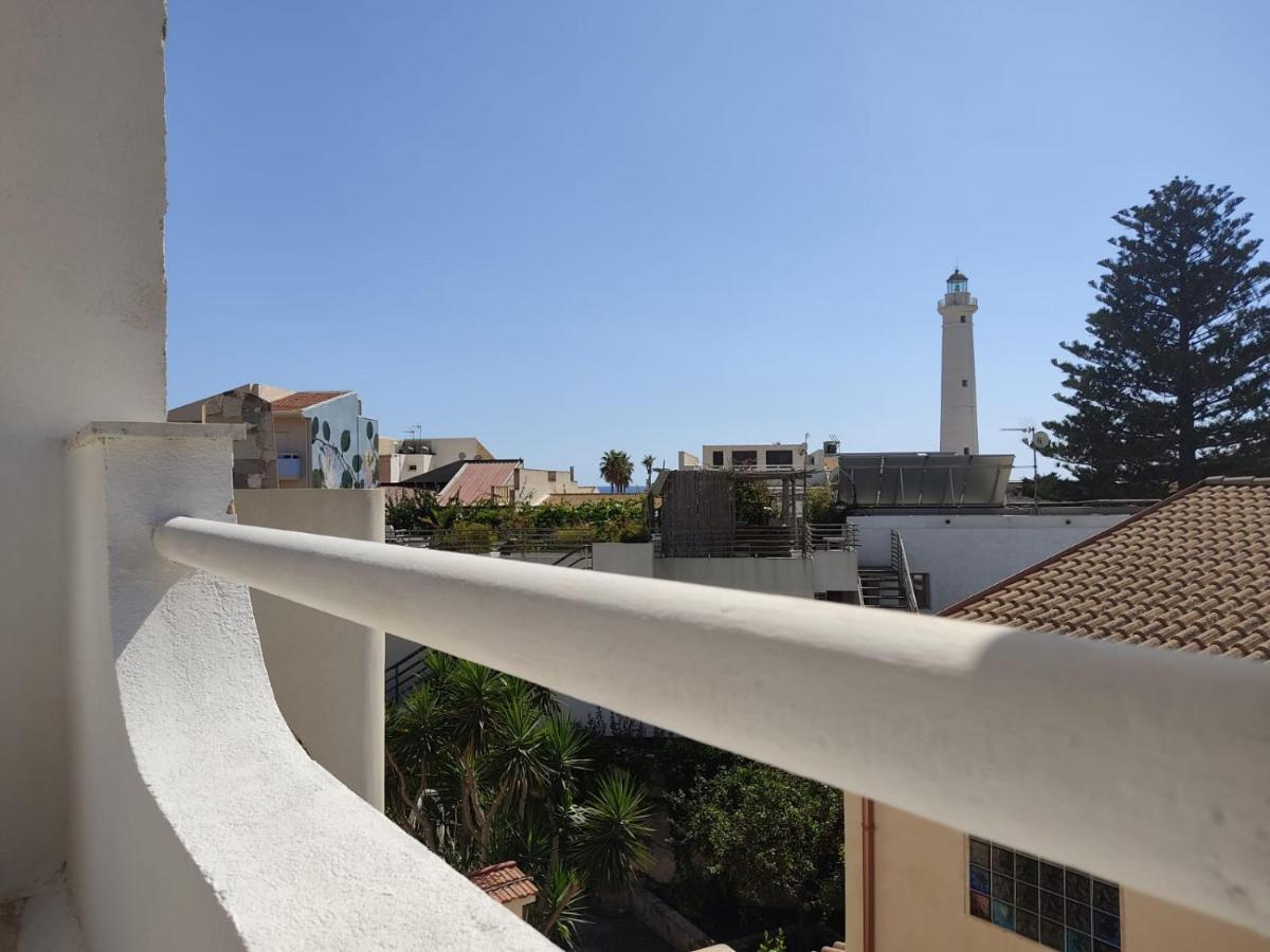 Apartamento Brezza Di Mare Punta Secca Exterior foto